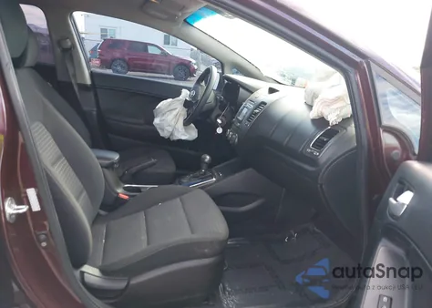 2017 Kia Forte Lx из США, поврежденный, VIN 3KPFL4A79HE051715